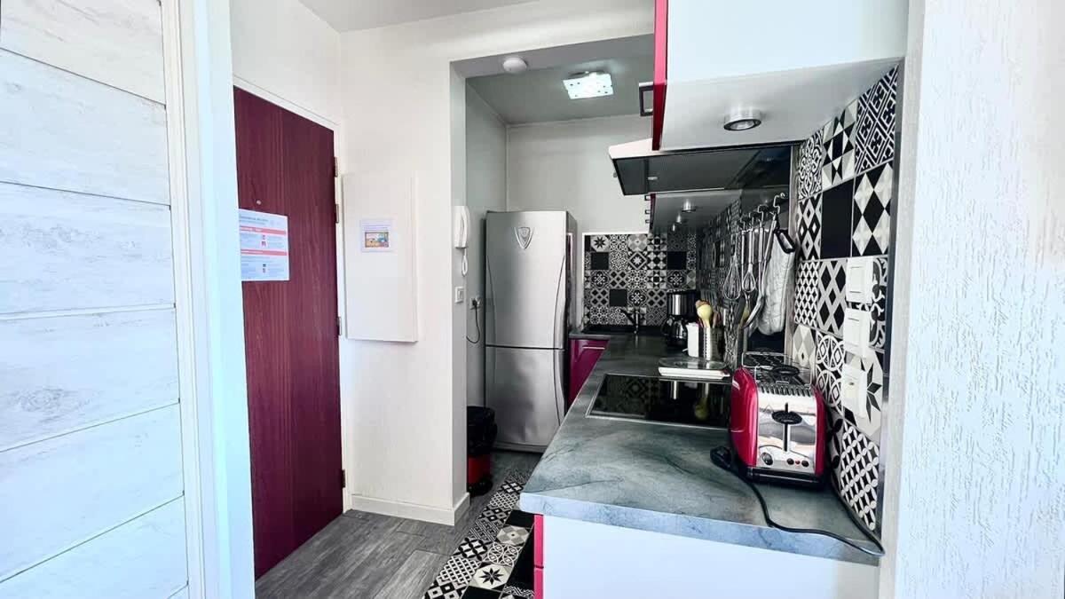 T2 Vue A L'entree De La Ville, Proche Appartement *
